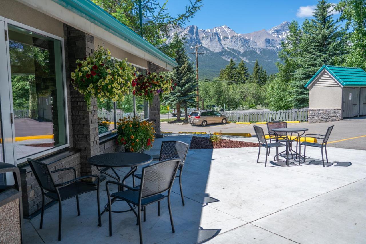 Pocaterra Inn & Waterslide Canmore Luaran gambar