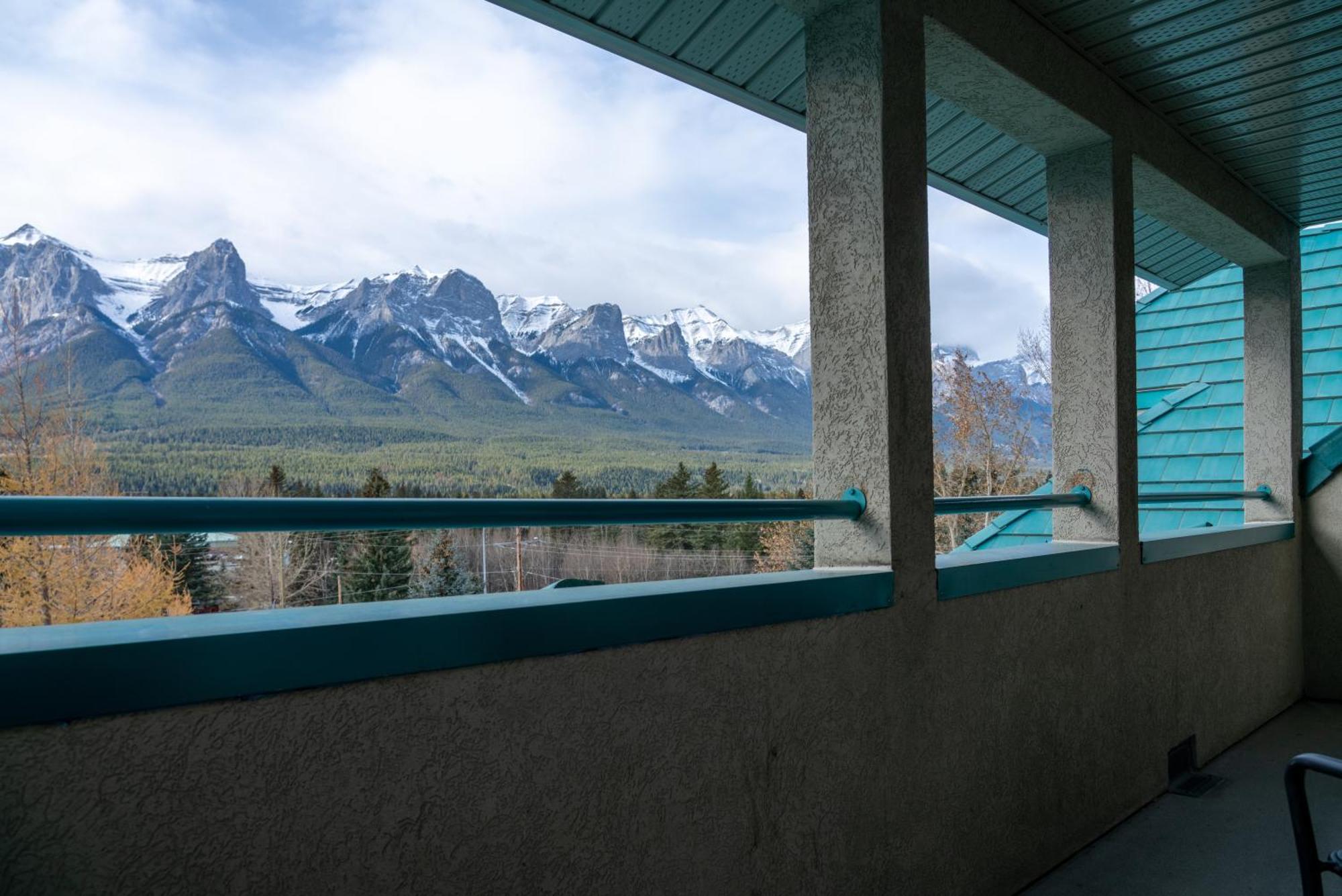 Pocaterra Inn & Waterslide Canmore Luaran gambar
