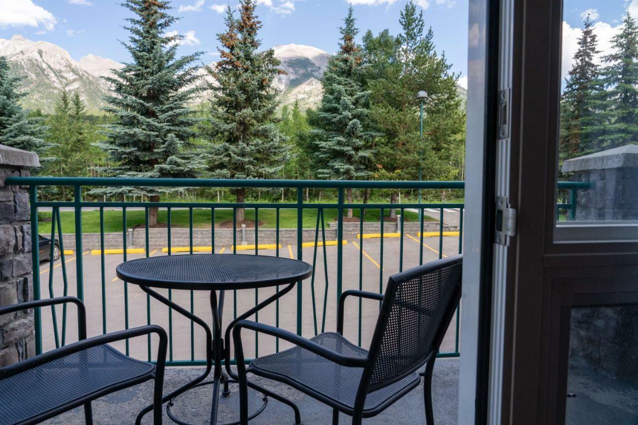 Pocaterra Inn & Waterslide Canmore Luaran gambar